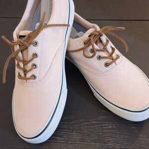 Sperry Men's 9.5M NEW Pink Canvas Sneakers. Very Cool!!!
